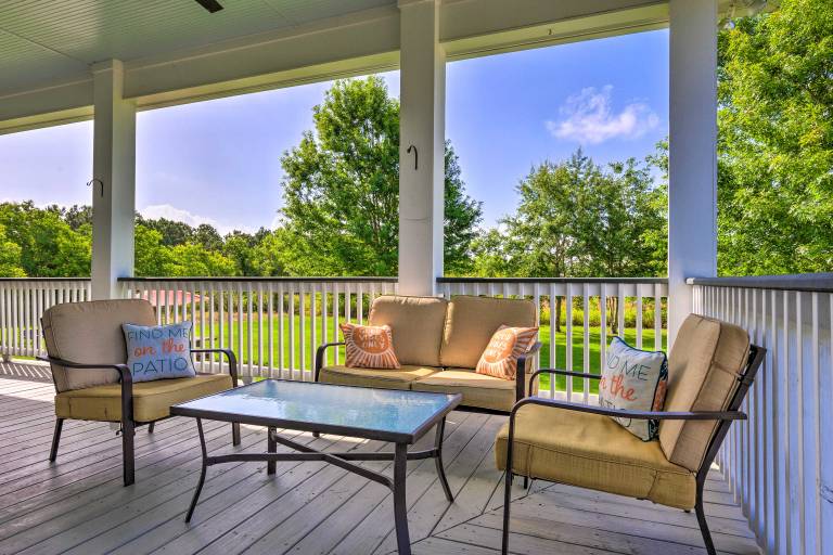 Bright Waveland Home - Walk to Beach Access! — photo 2