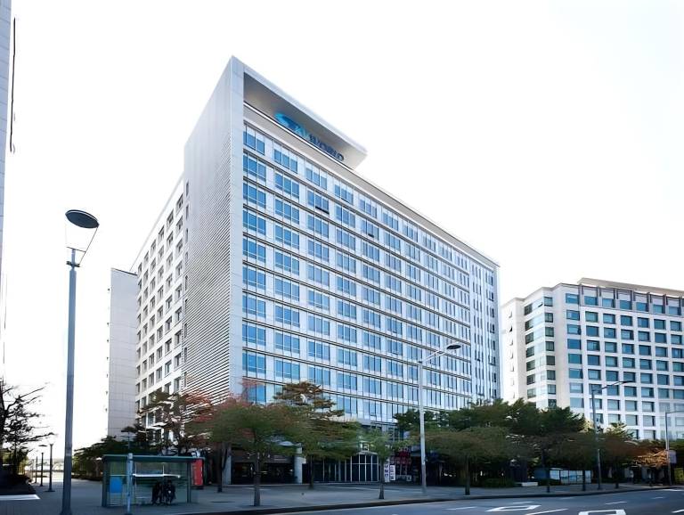 Hotel Hue Incheon Airport in Incheon
