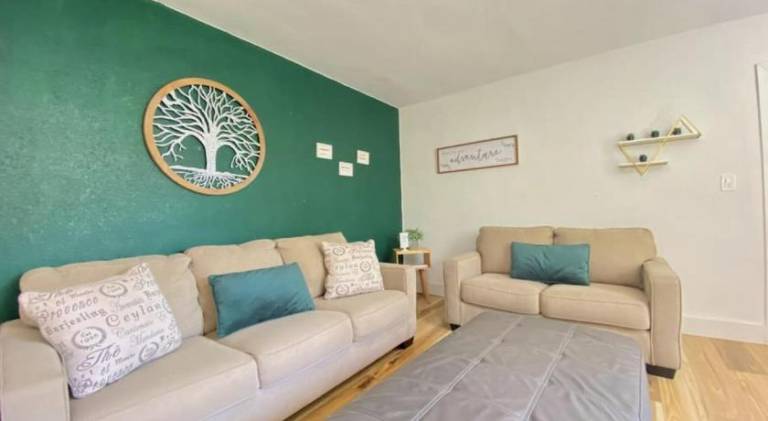 Lively Home near Downtown, stadium, Wynwood in Miami, FL