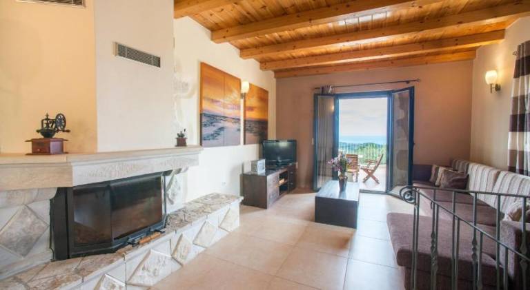 Fully equipped pleasant villa with private pool, garden & patio | Dogs allowed — photo 4