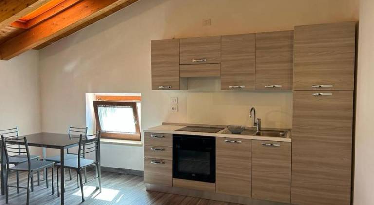 Rental apartment with patio, private pool & garden — photo 5