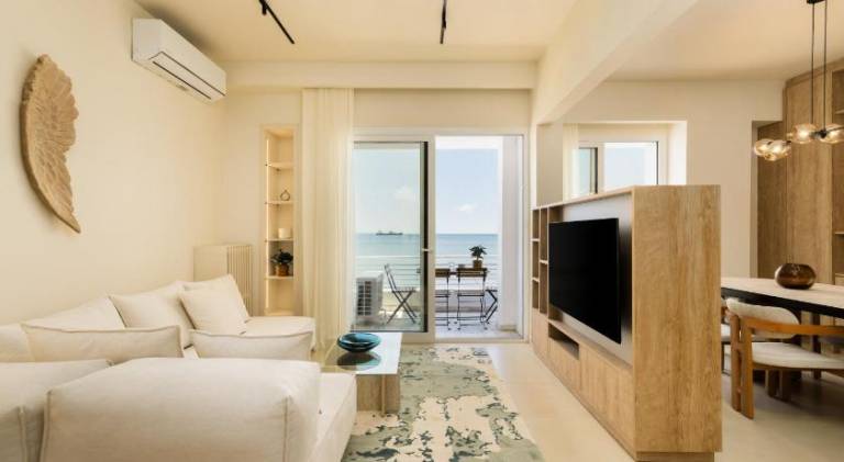 Ivory by halu! - Elegant 2BD apt with sea view in Thessaloniki