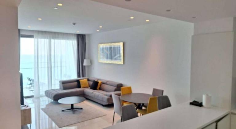 Rental apartment with pool — photo 2