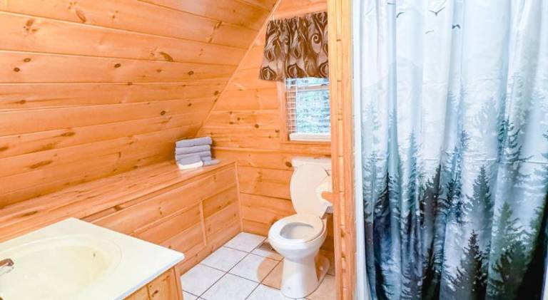 Nice vacation home with hot tub | Pets are welcome — photo 5