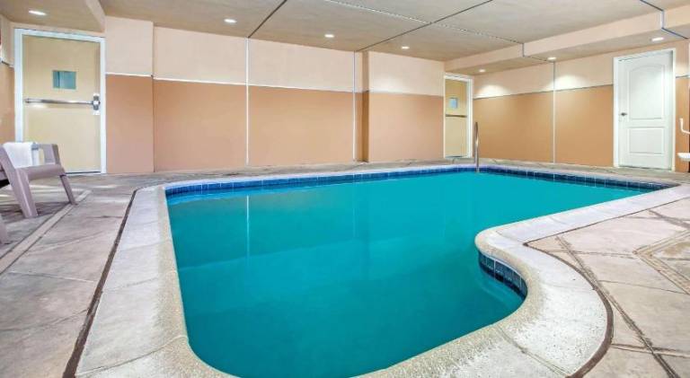 La Quinta Inn & Suites by Wyndham Moreno Valley — photo 4