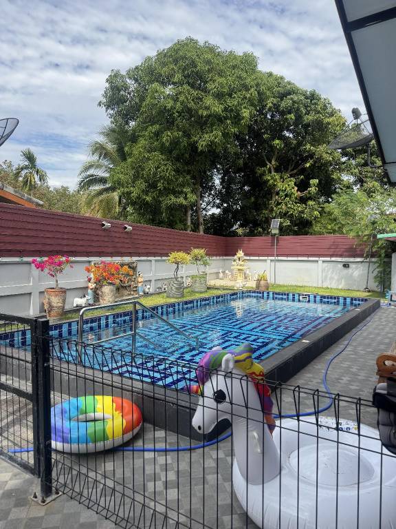 House with pool in Udon Thani