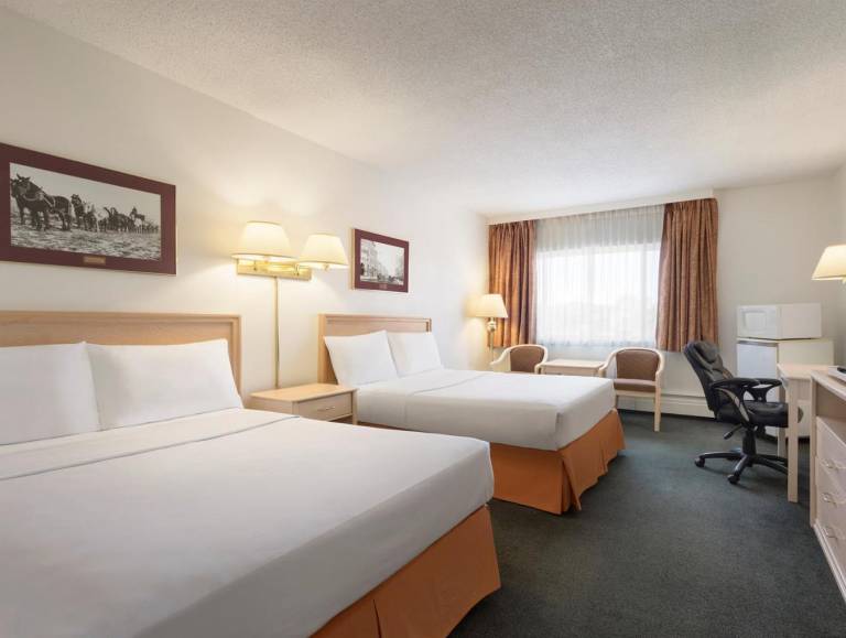 Travelodge by Wyndham Calgary South in Calgary, AB