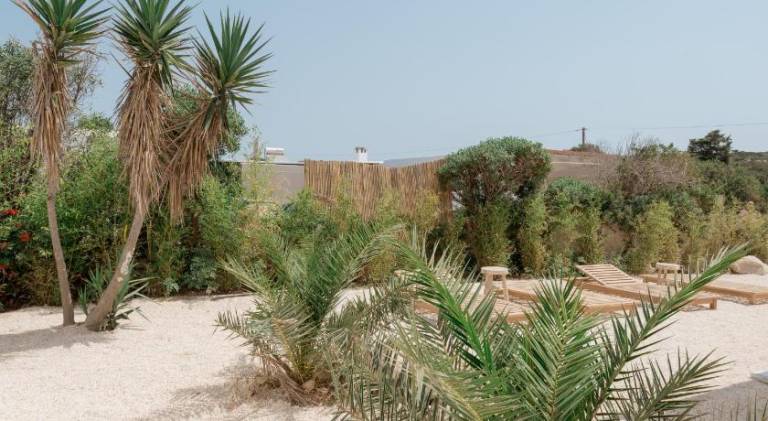 Ample villa with yard, private pool & terrace | Beach nearby | Pets allowed — photo 5