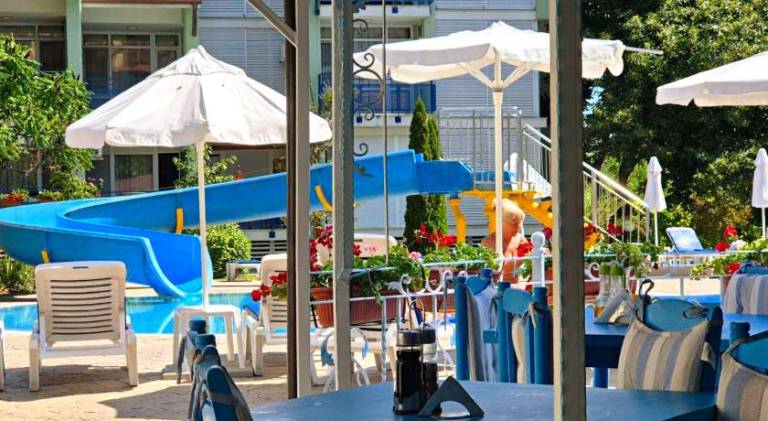 Charming rental apartment with pool | Close to the beach | Pets are welcome in Sveti Vlas