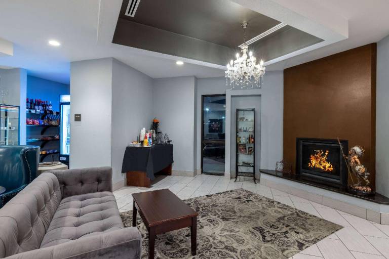 Baymont by Wyndham Rapid City — photo 3