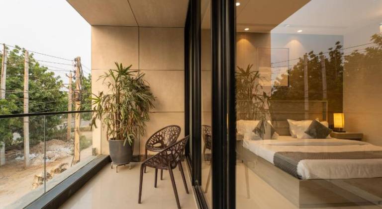 The Lodgers Luxury Hotel Near Golf Course Gurgaon — photo 4