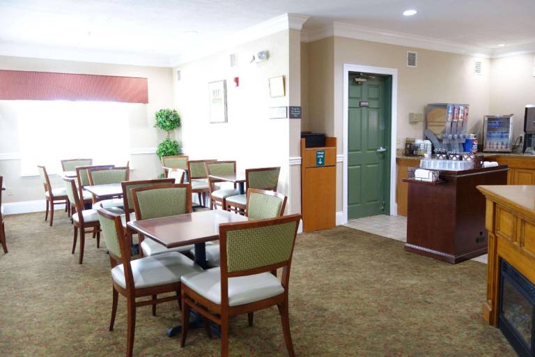 Country Inn & Suites by Radisson, Biloxi-Ocean Springs, MS — photo 5