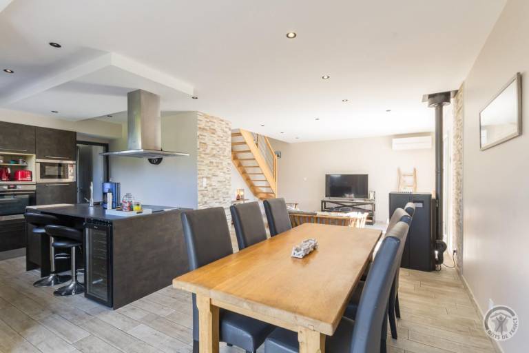 Fully equipped charming gite with terrace, barbeque & yard | Dogs allowed — photo 2