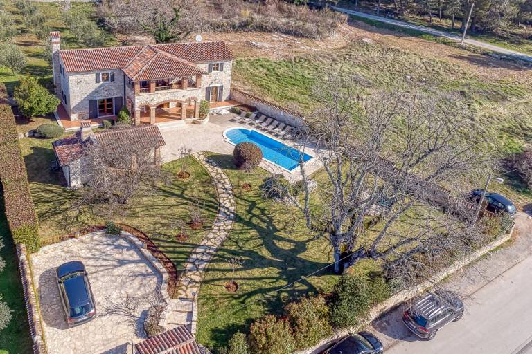 Fully equipped villa with terrace, garden & barbecue | Pet-friendly — photo 2