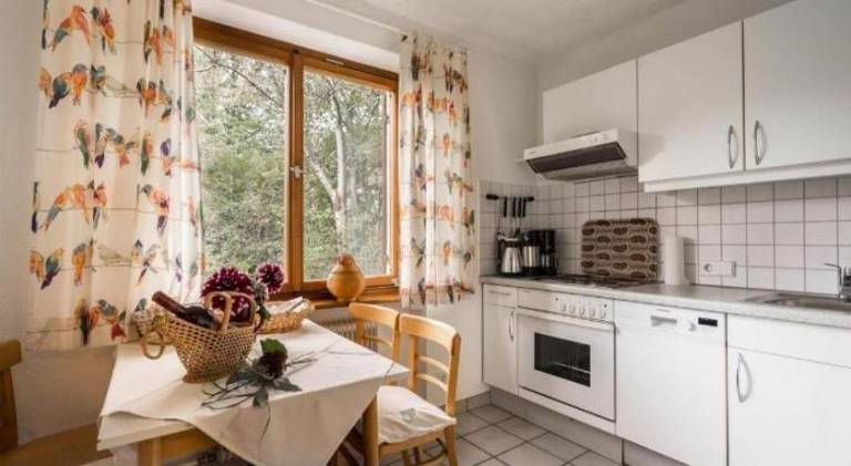 Apartment with terrace, garden & grill — photo 3