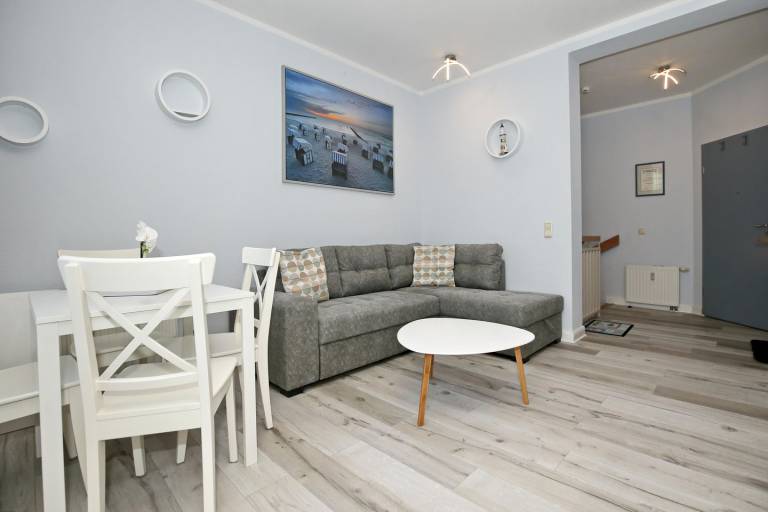 La Mer Ferienwohnung 02 – strandnah, WLAN, Terrasse & Platz für 4 Personen + Hund — photo 2