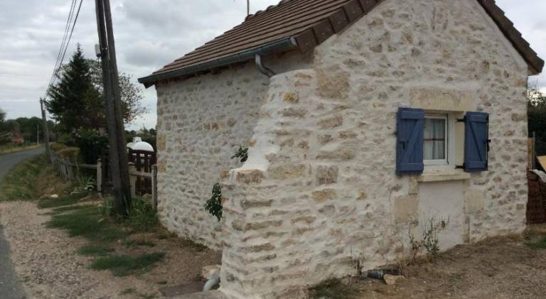 House with 1 room for 2 persons in Nevers