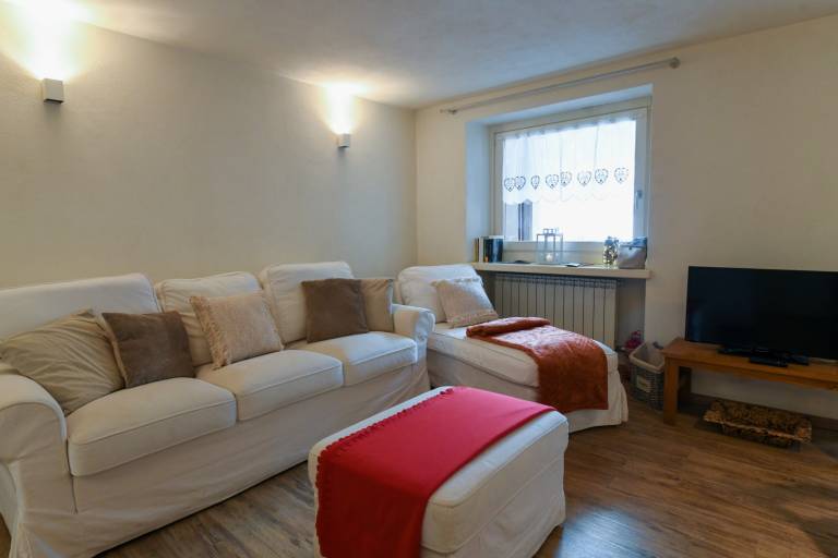 Holiday apartment with patio | Mountain view — photo 5