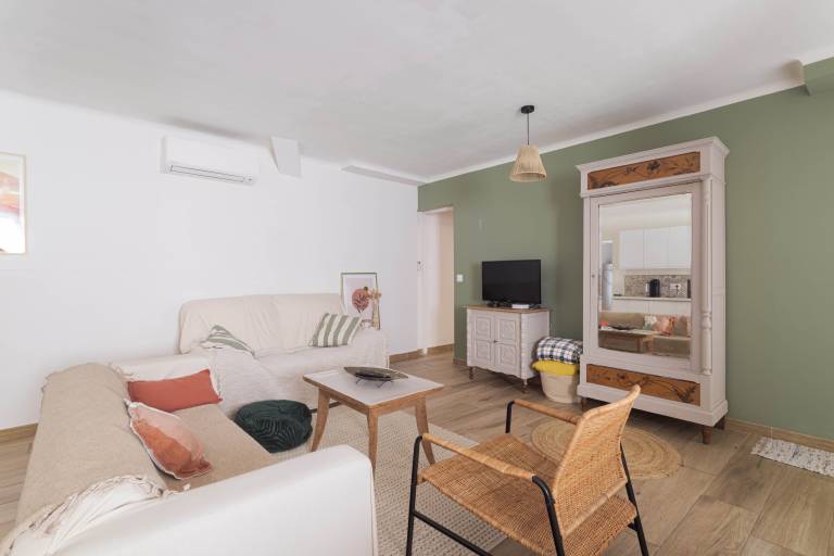 Le Carmen apartment in the heart of Saint-Hippolyte, 3 bedrooms, up to 6 guests — photo 2
