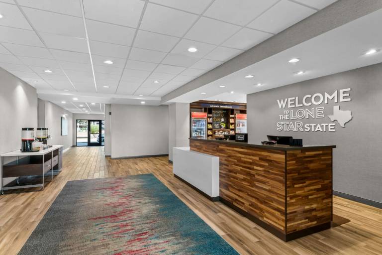 Hampton Inn & Suites by Hilton Farmers Branch Dallas — photo 5