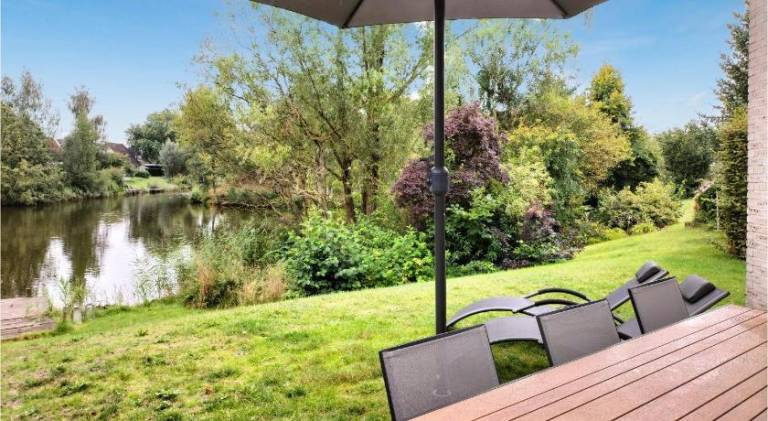 Nice vacation home with pool | Dogs allowed in Groningen