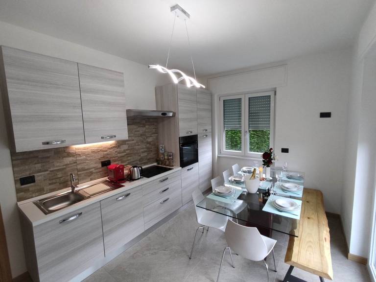 Children-friendly rental apartment with terrace, yard & grill | Panoramic view | Perfect for remote work | Dogs allowed — photo 5