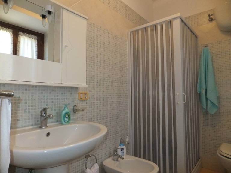 Children-friendly rental apartment with patio & yard | Pet-friendly — photo 4