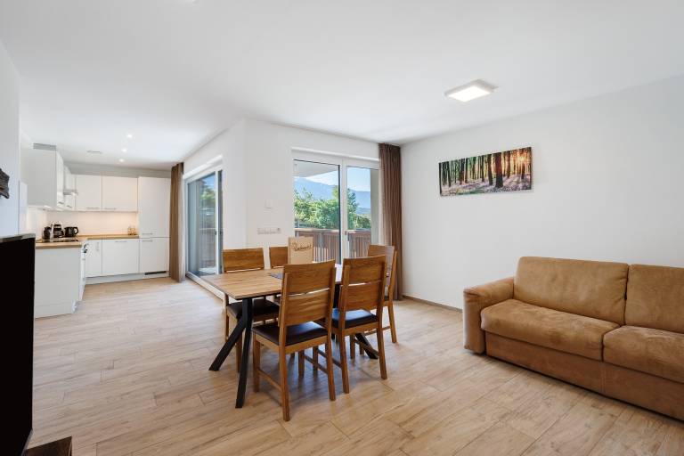 Apartment 'Zum Lindenwirt Al Tiglio' with Shared Garden, Balcony and Wi-Fi — photo 2