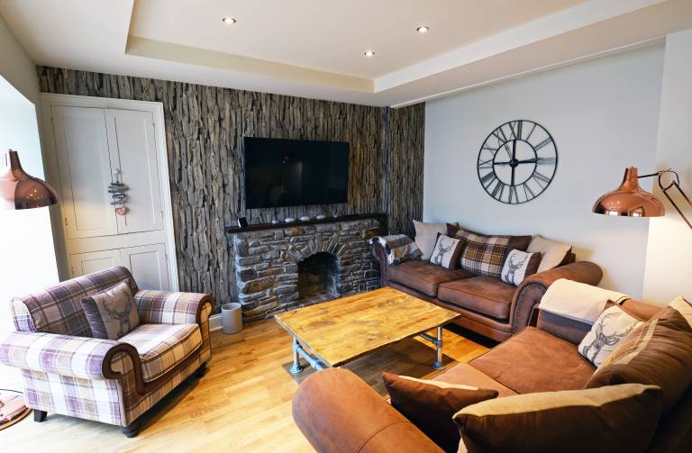 Family-oriented house with patio | Beach nearby | Pets are welcome in Tenby