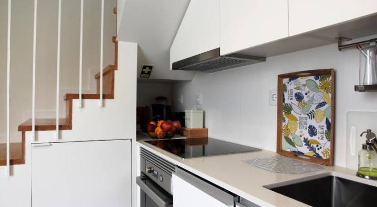 Rental apartment with yard — photo 3