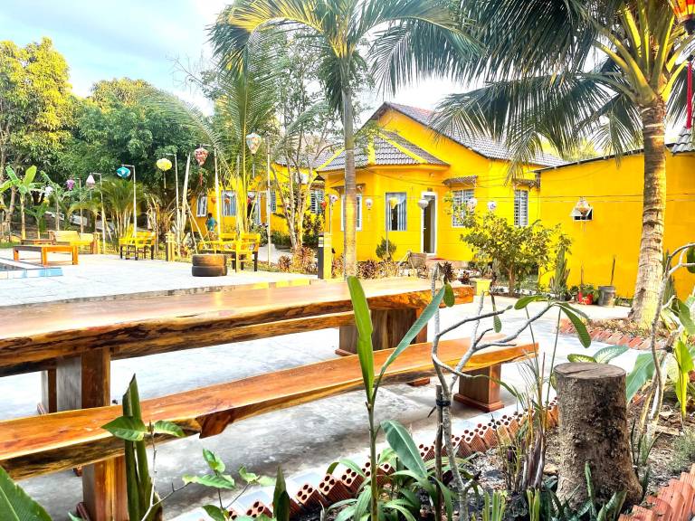 Villa with yard, pool & BBQ | Water view | Perfect for remote work in Phu Quoc