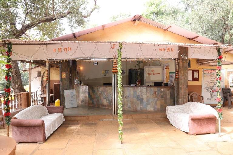 Gujarat Bhavan Hotel — photo 4