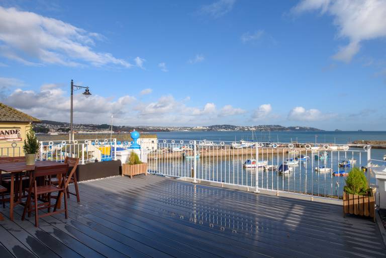 Nice rental apartment with patio | Next to the beach | Suitable for remote work | Pets allowed — photo 3