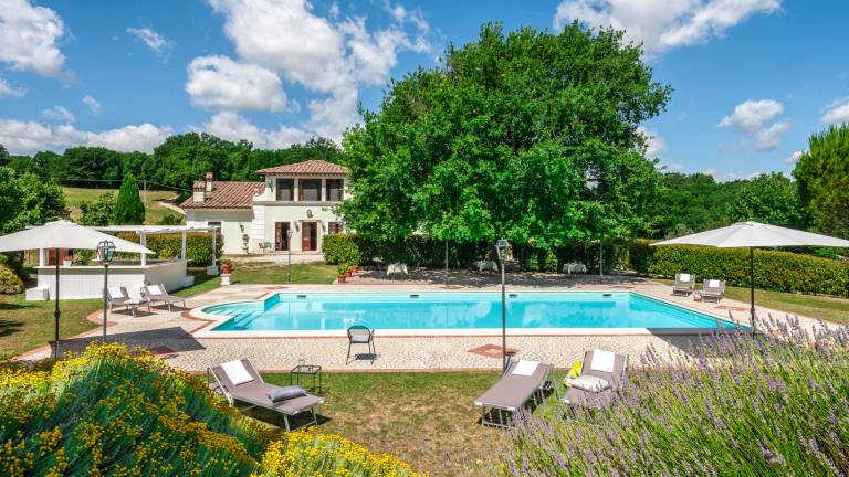 Villa with private pool, grill & yard | Pool view — photo 3