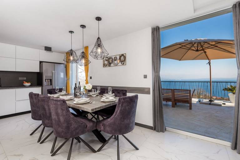 Children-friendly pleasant villa with patio, private pool & barbeque | Sea view | Dogs allowed — photo 4