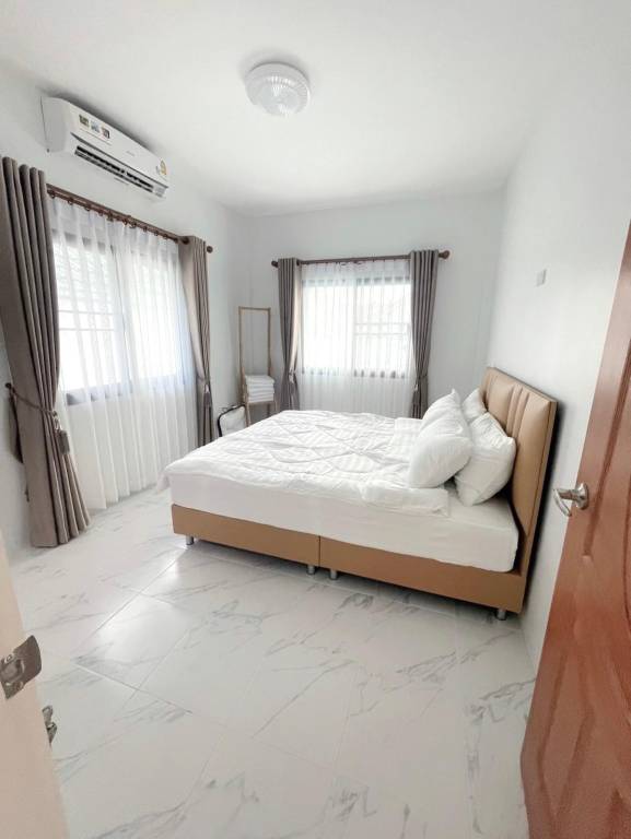 Sugar Beach Pool Villa Bangsaen in Chonburi
