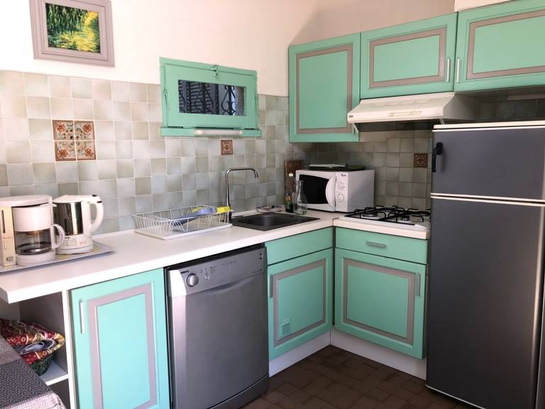 Seaside Villa T4, 8 Guests, 3 Terraces, 2 Bath, 350m to Beach, Leucate — photo 5