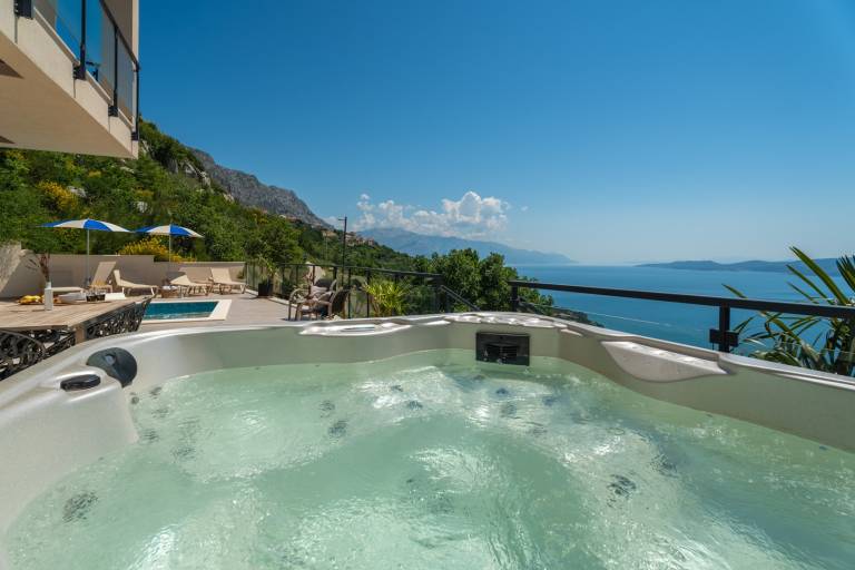 Fully equipped wonderful villa with sauna, jacuzzi & private pool | Mountain view | Dogs allowed — photo 4