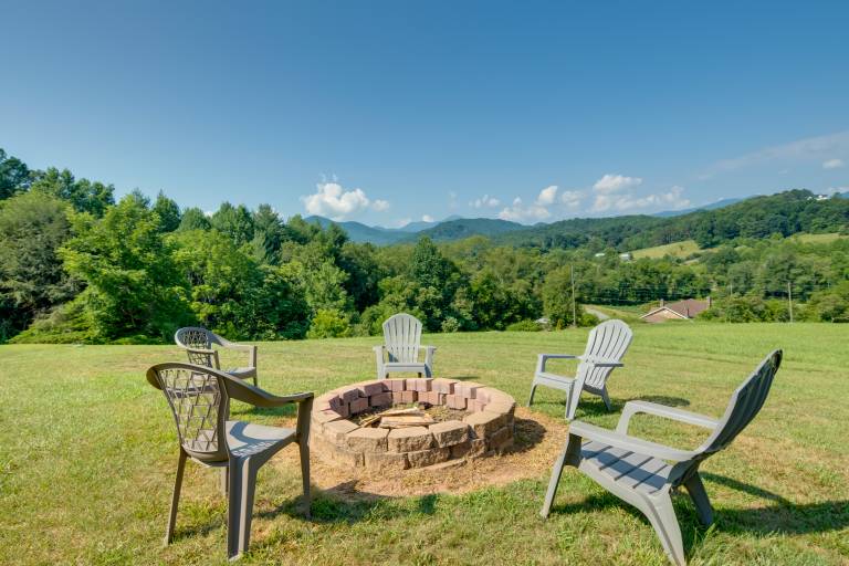 Scenic Asheville Area Retreat: Hot Tub & Game Room — photo 3