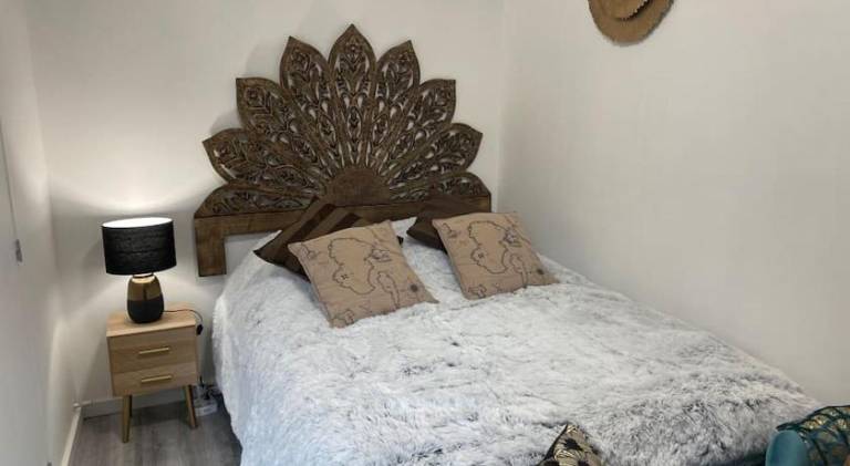 Holiday apartment with 1 room for 2 persons in Sens