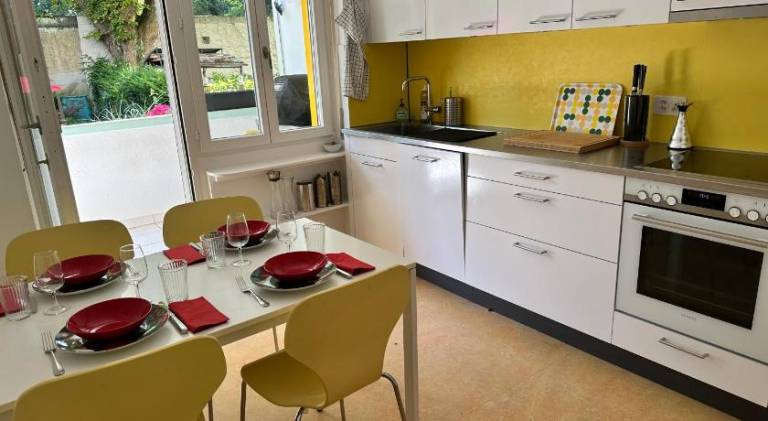 Apartment with 2 rooms for 6 persons — photo 3