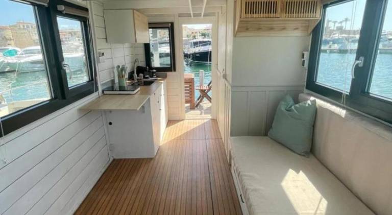Boat with 1 room for 2 persons — photo 2