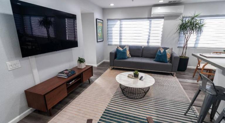 House with patio & garden in Long Beach, CA