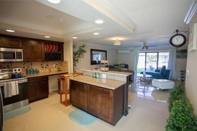 Condo  Freeport