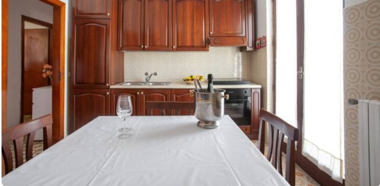 Apartment with patio | Sea view — photo 4