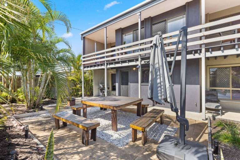 House  Urangan