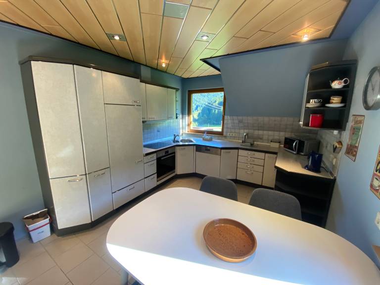 Apartment Sonnenblick with Mountain Views, Shared Garden and Wi-Fi — photo 4