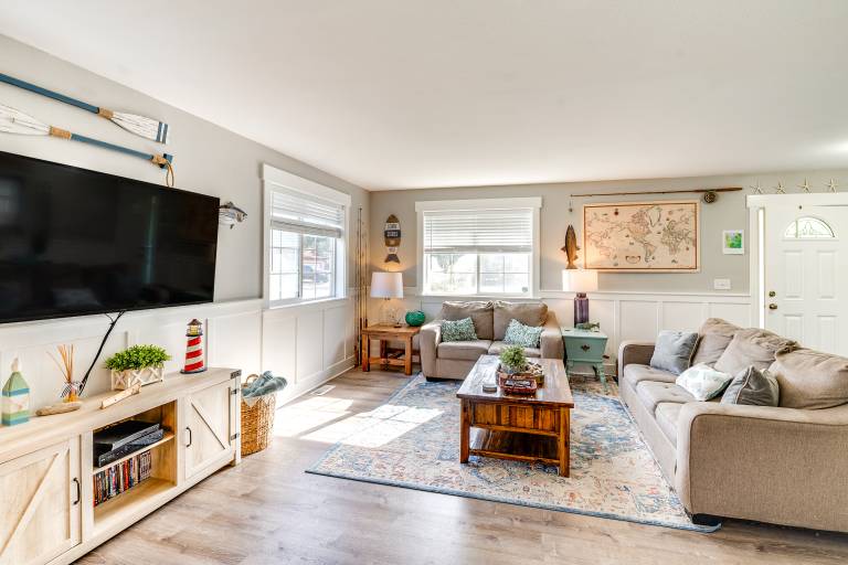 Pet-Friendly Westport Vacation Rental w/ Hot Tub! — photo 3
