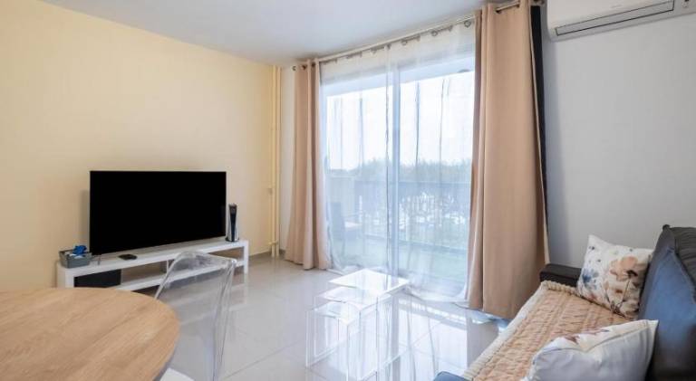 Azur Stay 3 Start Beach 8 min Tram Airport 5m — photo 2
