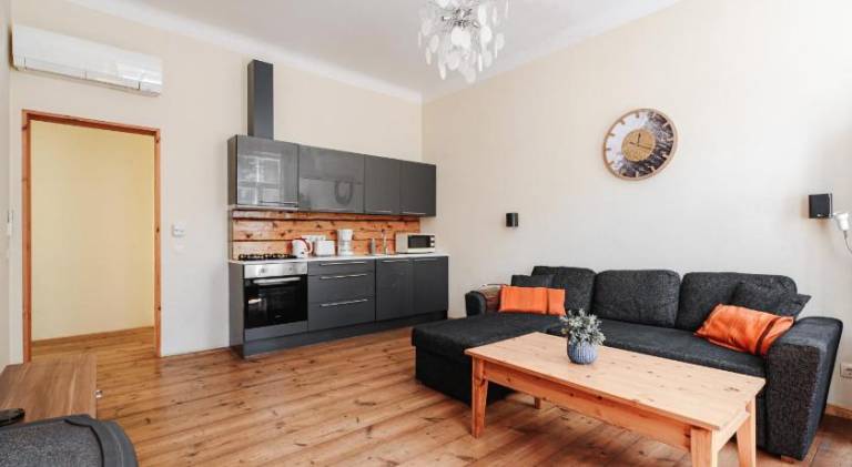 Holiday apartment | Close to Town Hall Square — photo 3